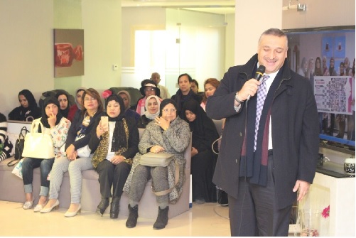 د. احمد العوضى رئيس مجلس ادارة حملة كان متحدثا فى الندوة العلمية عن سرطان عنق الرحم